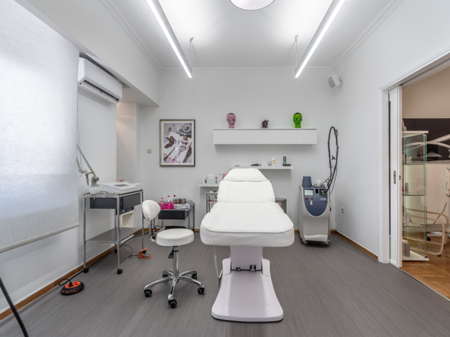 Dr Γεώργιος Παπαγεωργίου